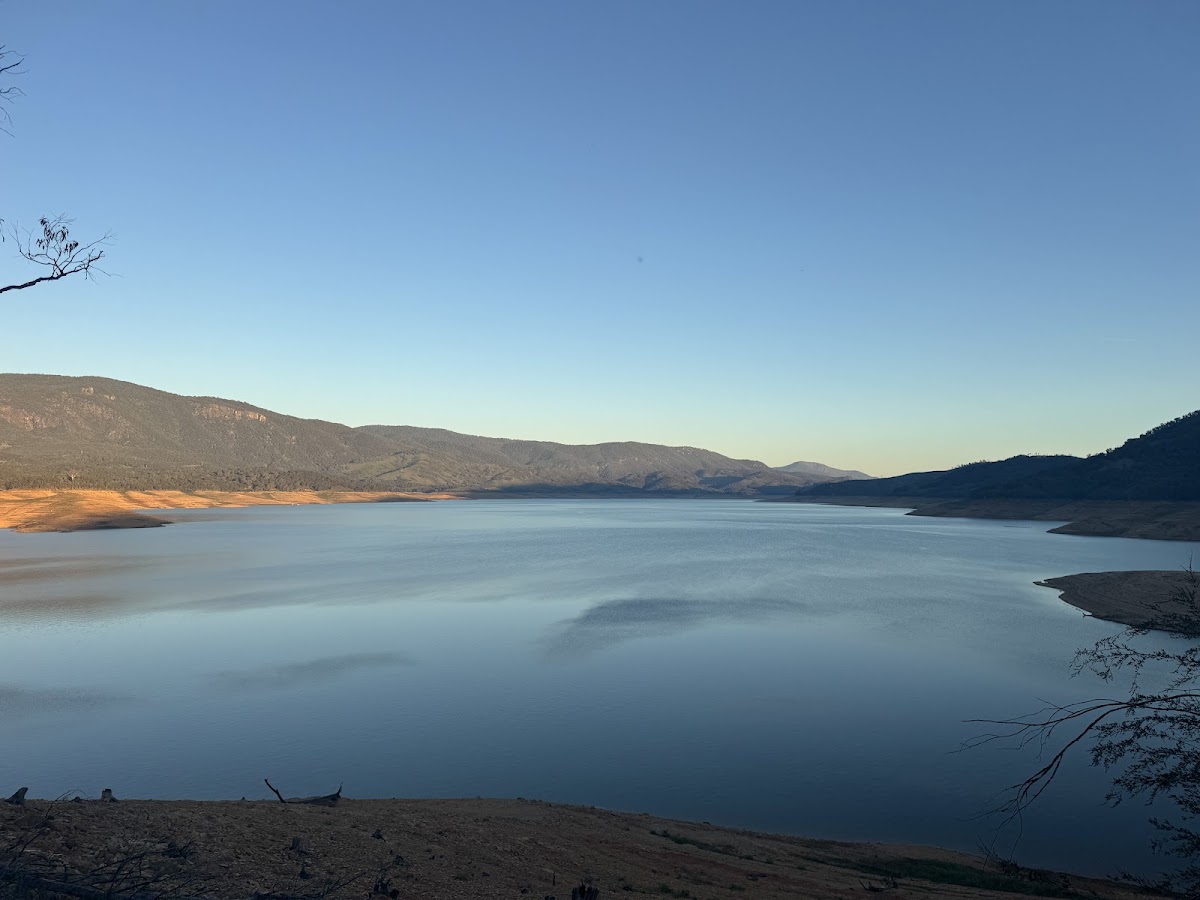 Blowering Dam Campsite