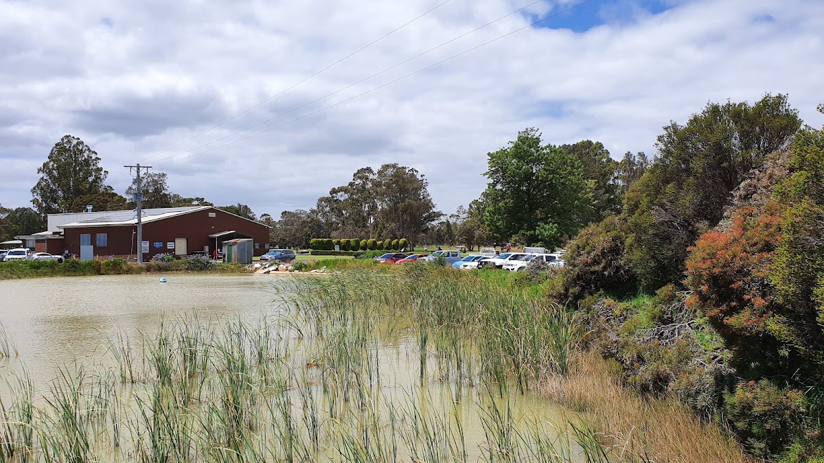 Maffra Golf Club - RV Park