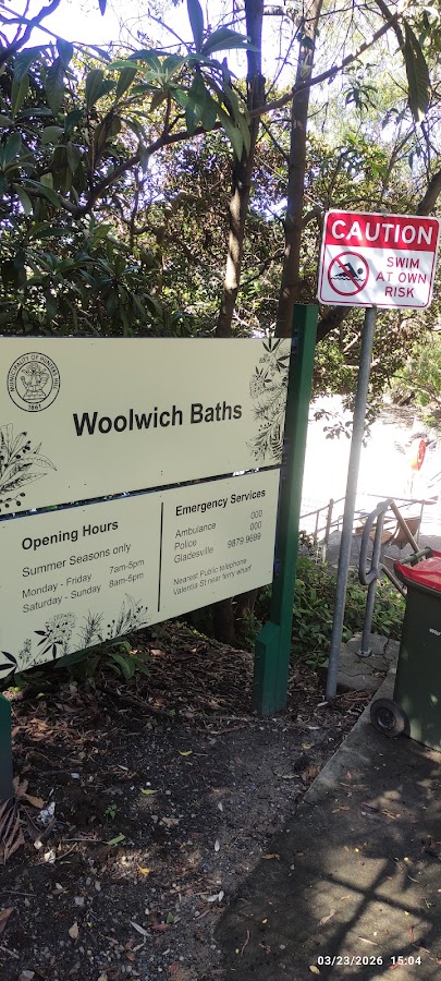 Woolwich Baths Beach