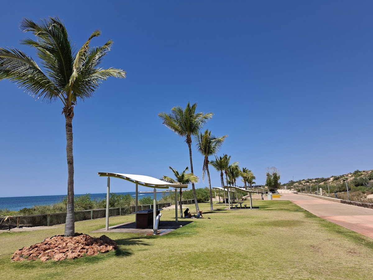 Town Beach - Guwarrigun