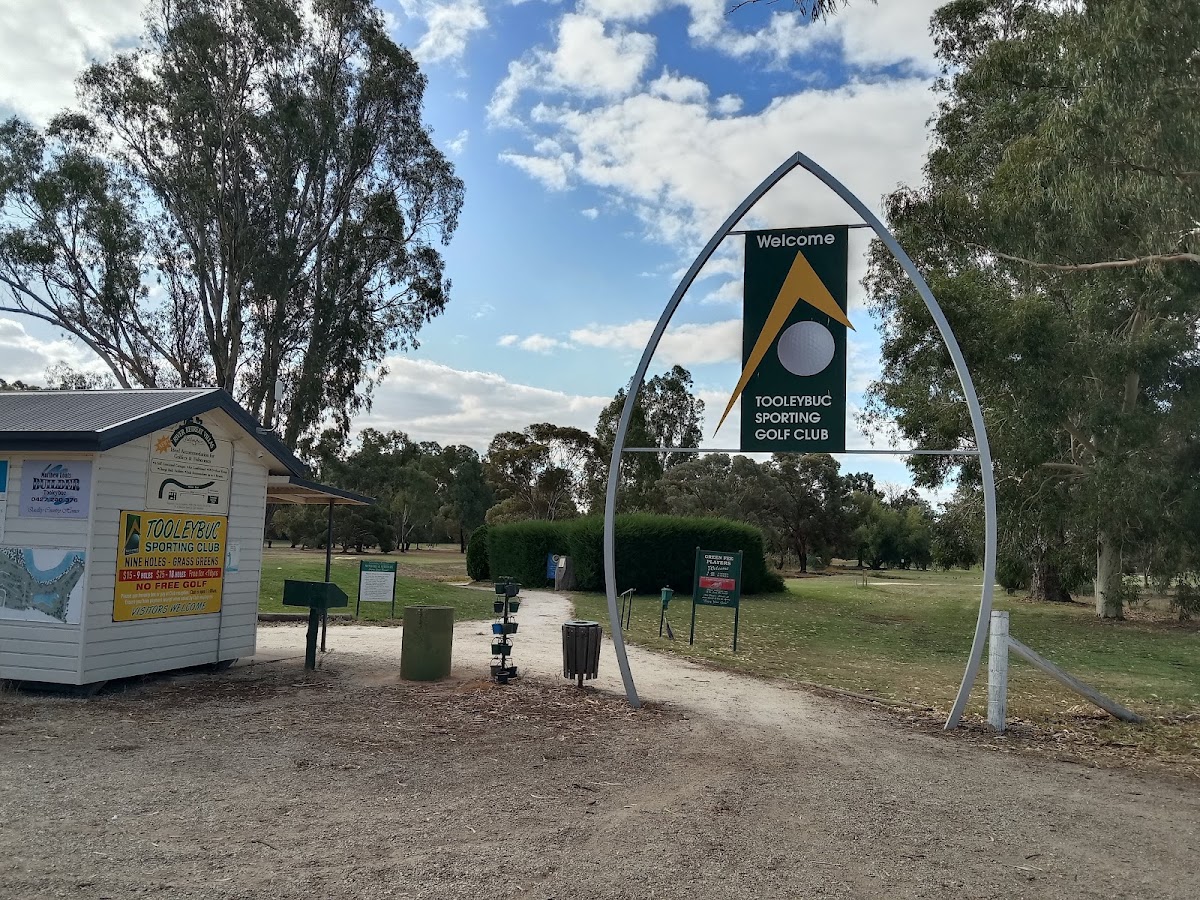 Tooleybuc Sporting Club RV Parking