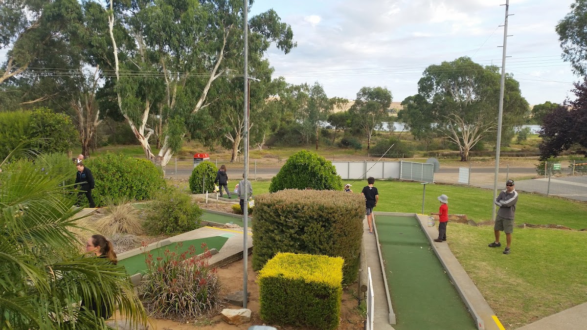 Avoca Dell Caravan Park