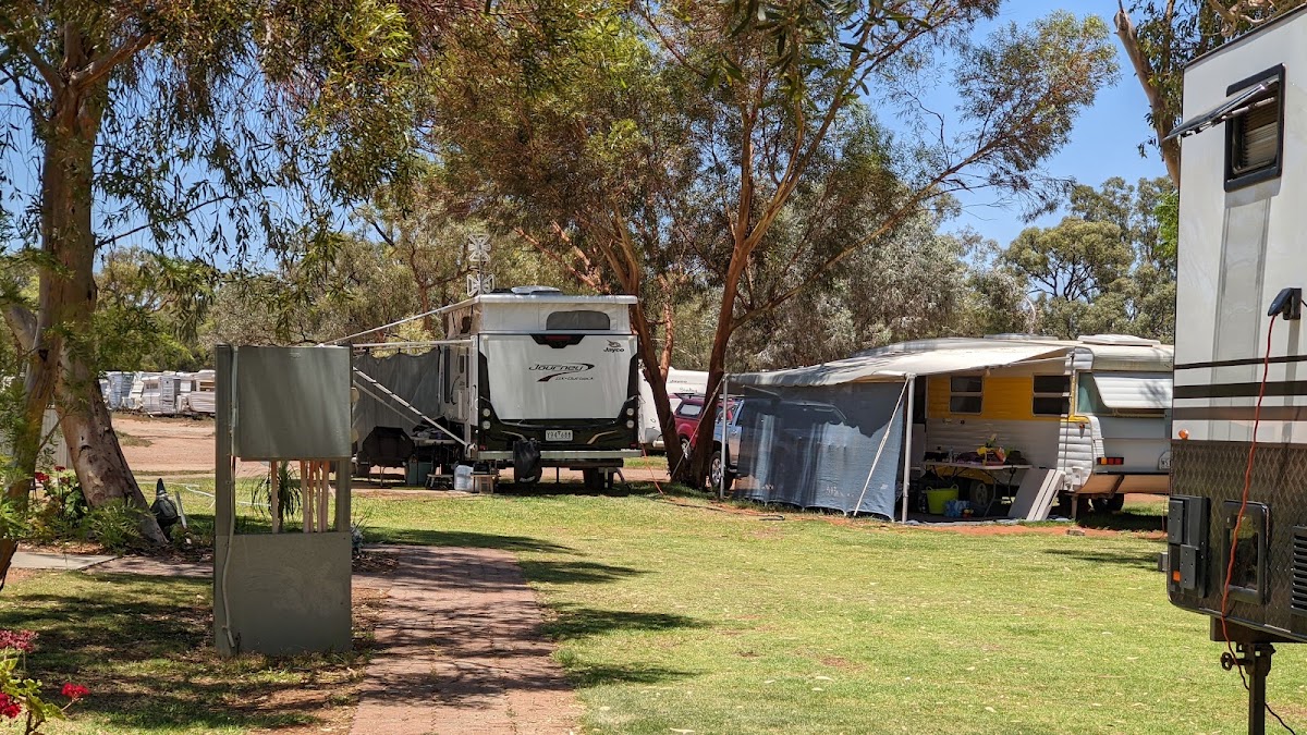 Fort Courage Angling & Caravan Park -