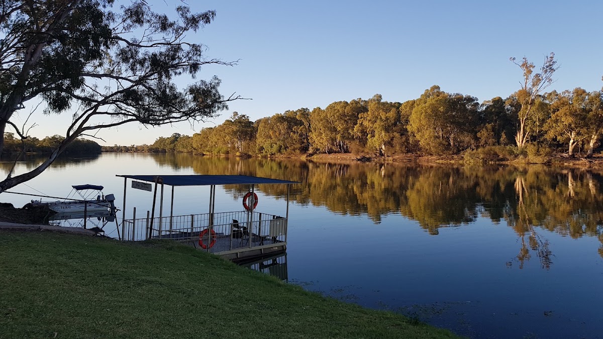 Fort Courage Angling & Caravan Park -