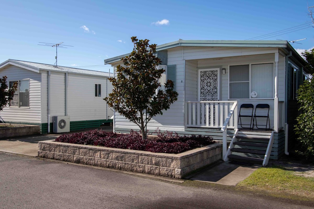 Heatherbrae Holiday Village
