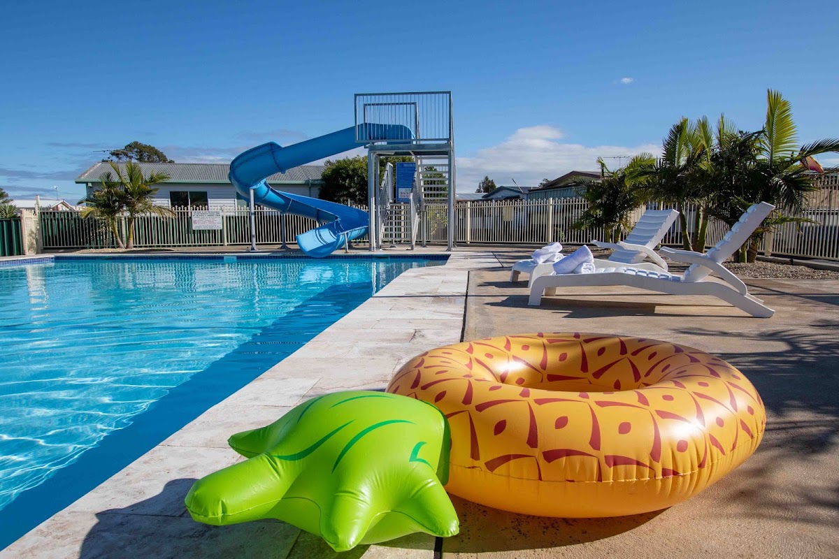 Heatherbrae Holiday Village