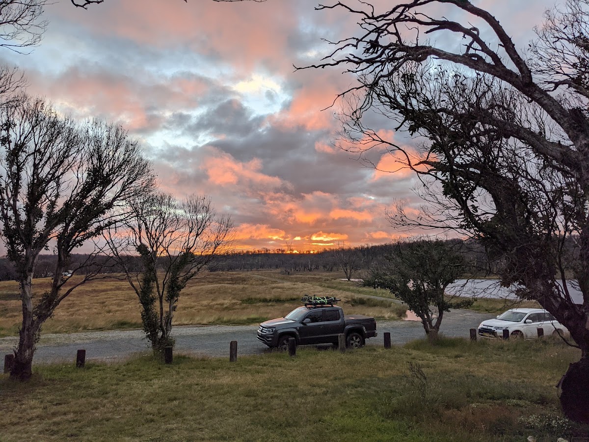 Four Mile Trail campground - Eucumbene River