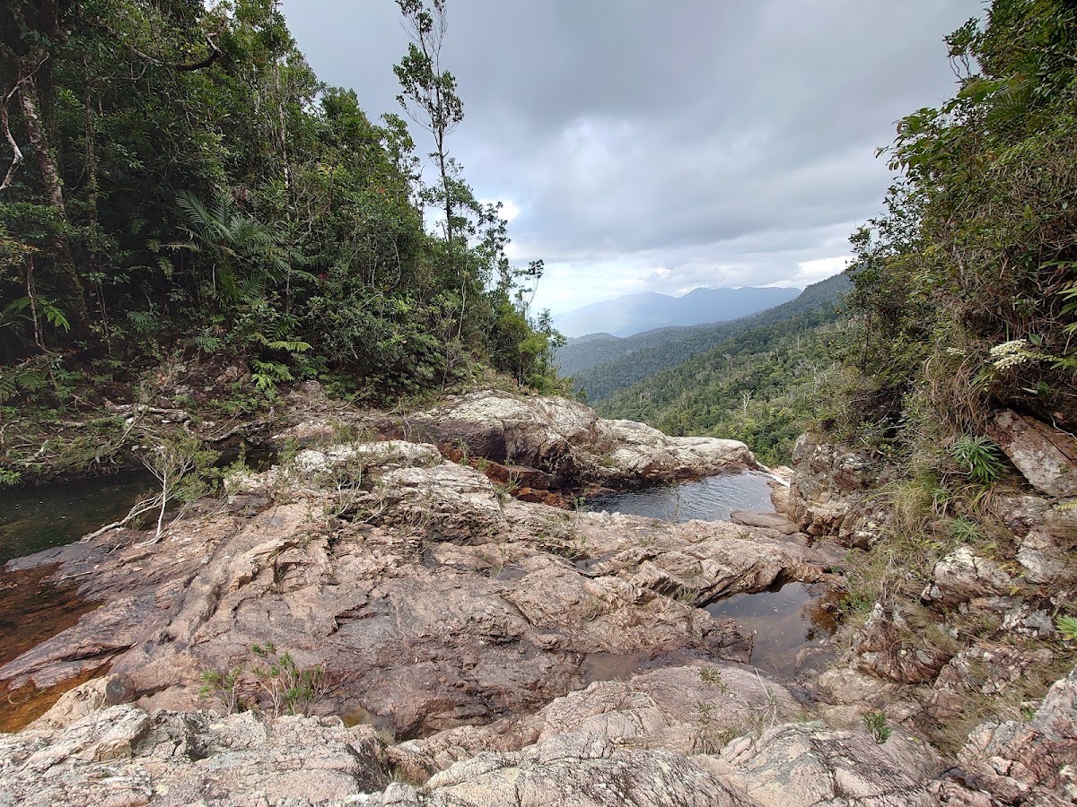 Elphinstone Creek Falls