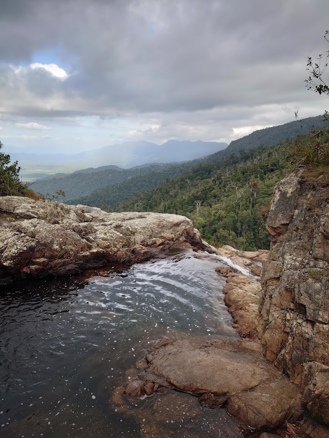 Elphinstone Creek Falls