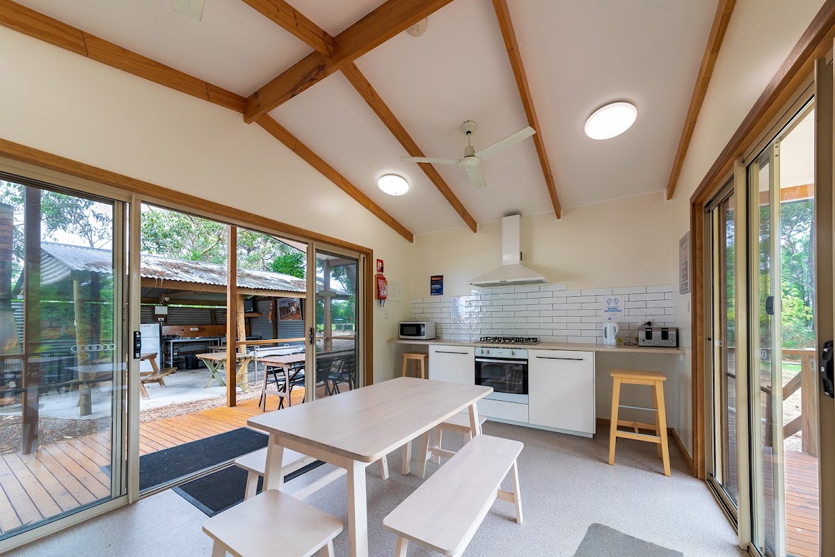 Hillview Caravan Park
