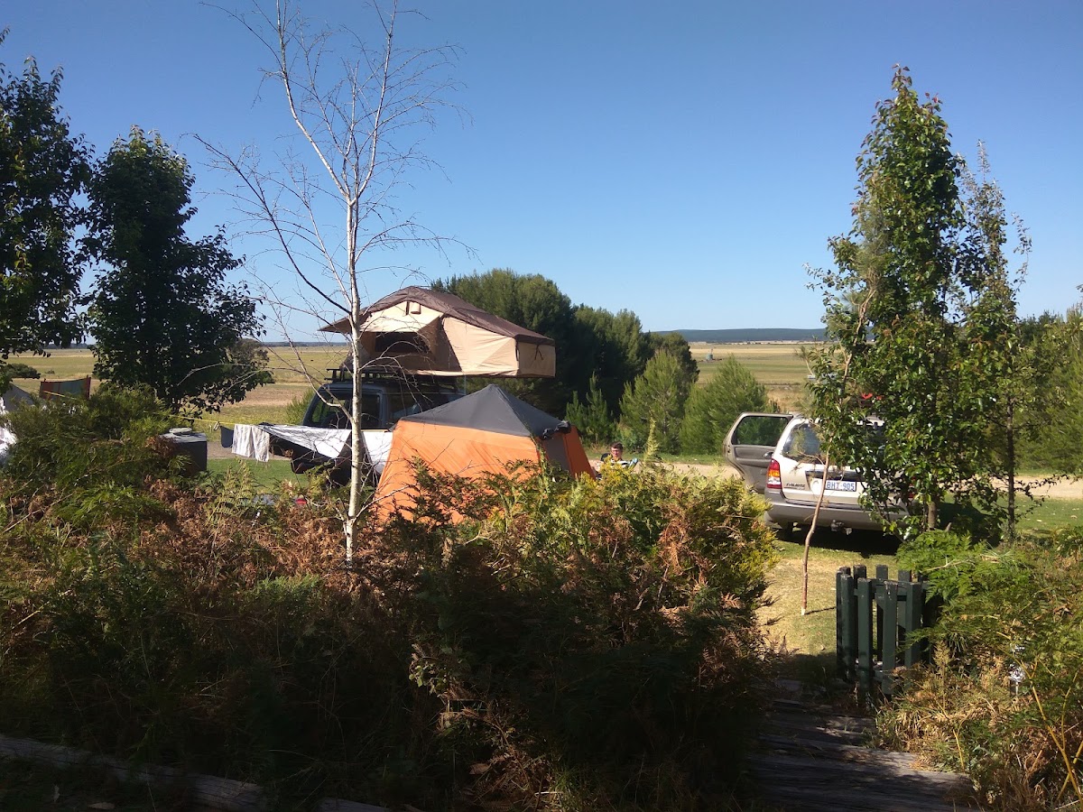 Hillview Caravan Park
