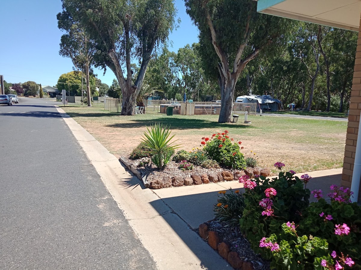 Nhill Caravan Park