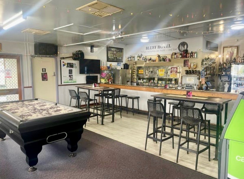 Bluff Hotel Campground