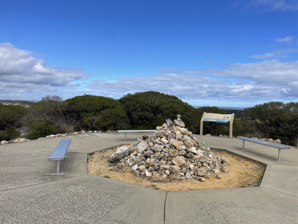 Molah Hill Lookout