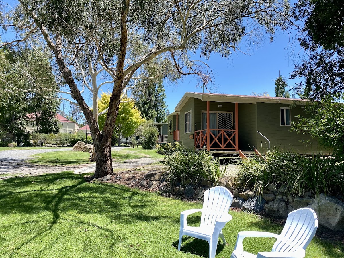 Tenterfield Lodge & Caravan Park