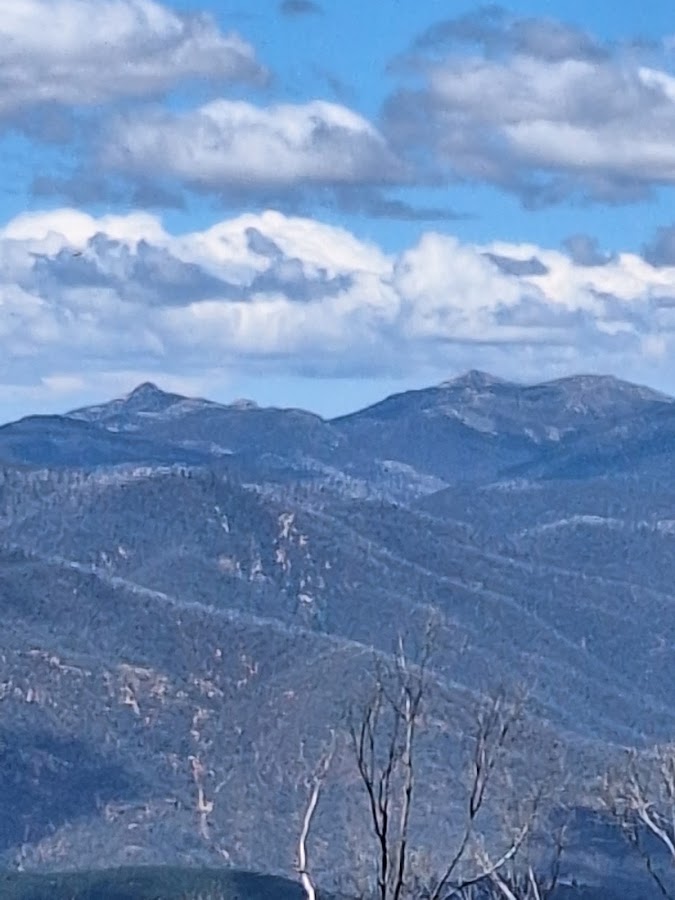 Hume and Hovell Lookout