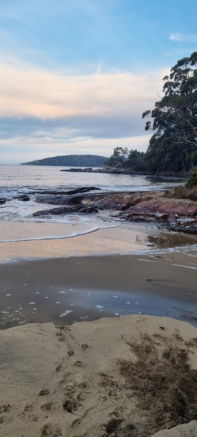 Lancasters Beach