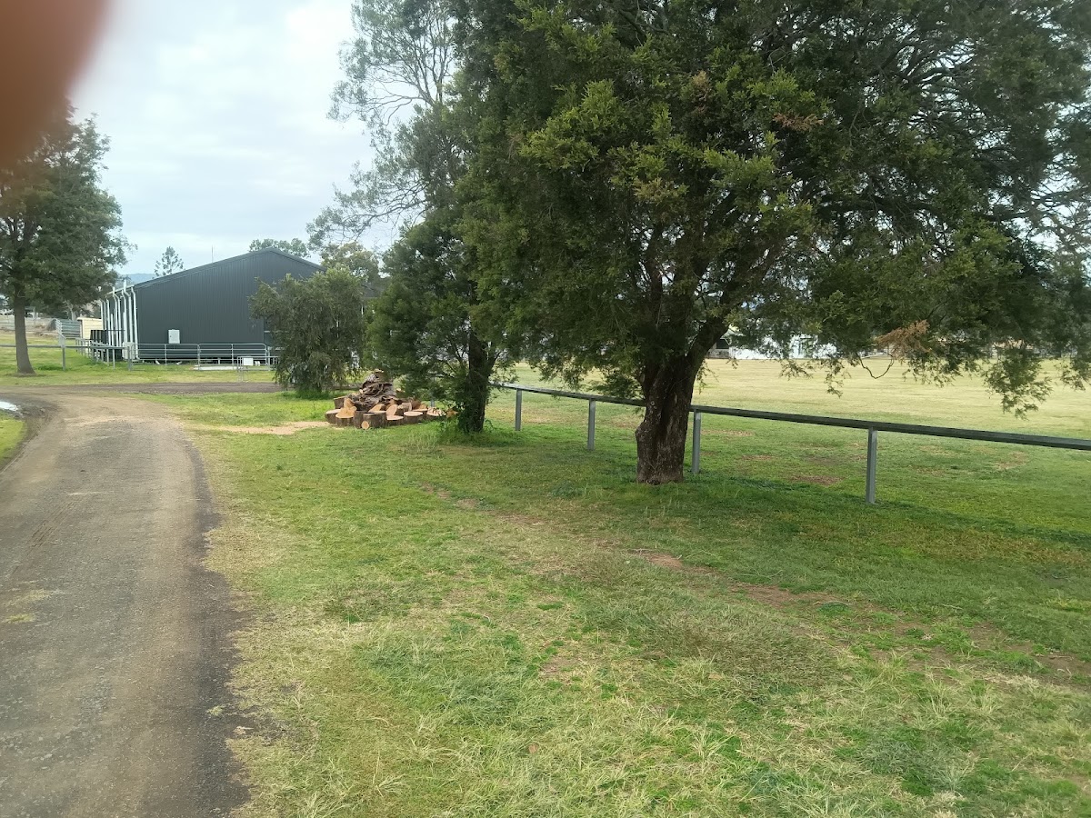 Rathdowney Memorial Grounds Caravan Park