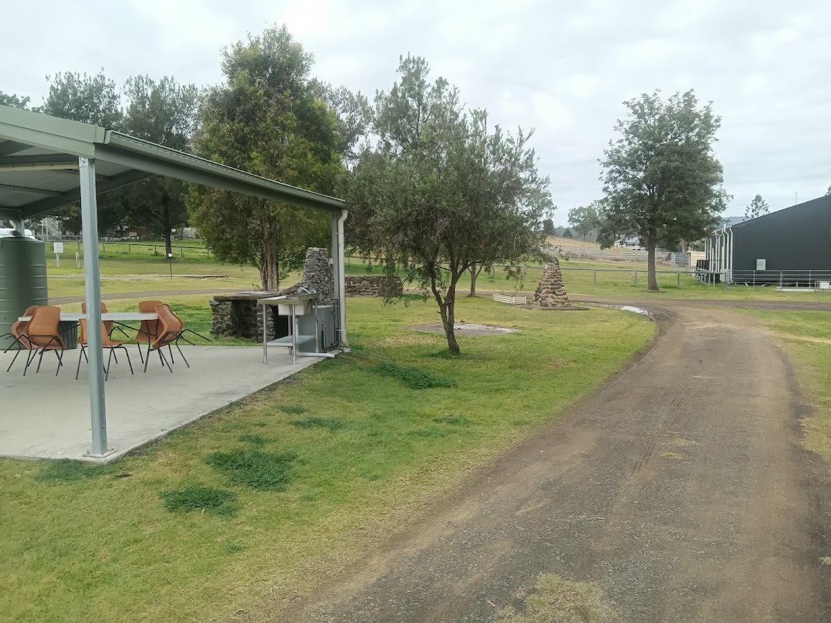 Rathdowney Memorial Grounds Caravan Park