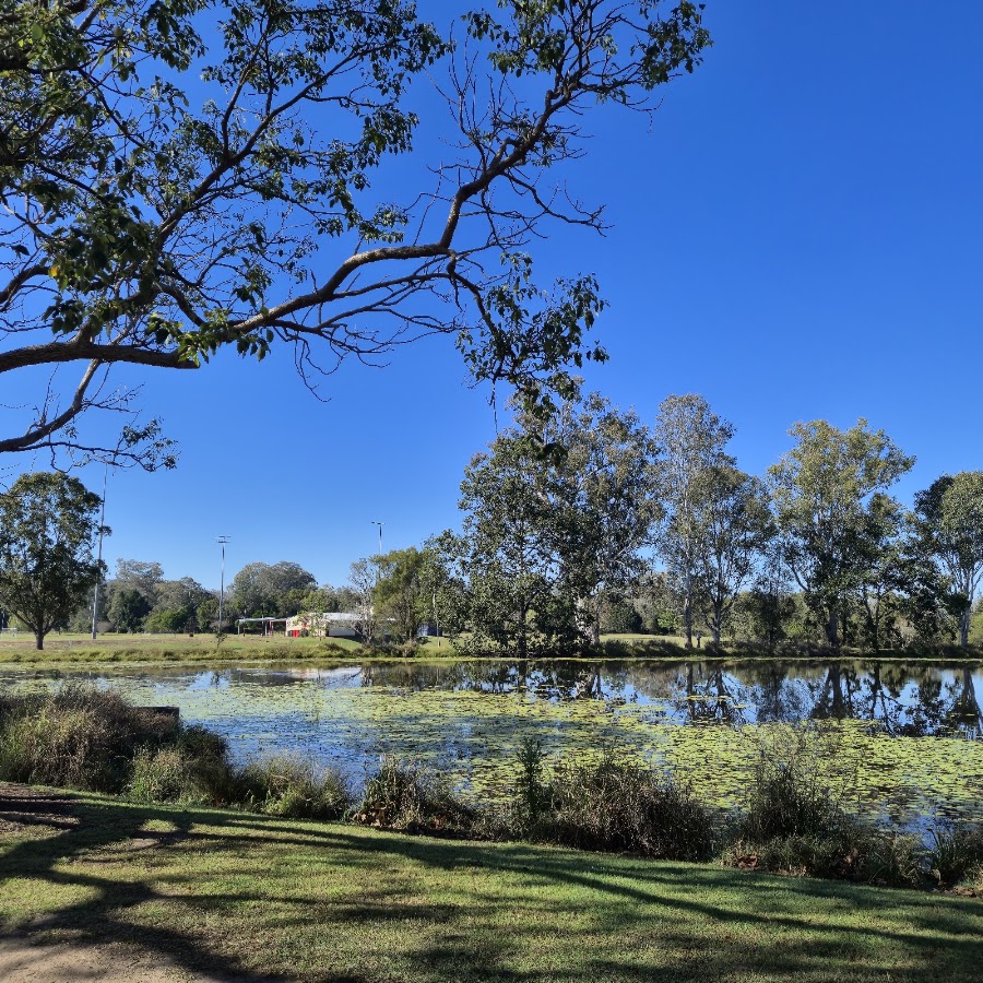 Fred Greensil Lake (yowie Park)