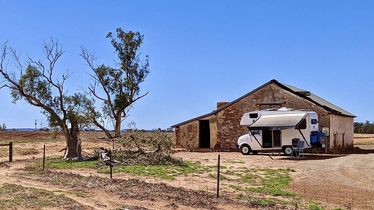 Enanty Barn S/C