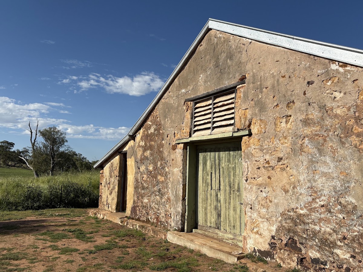 Enanty Barn S/C