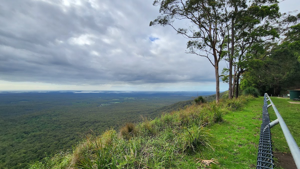 Heaton Lookout