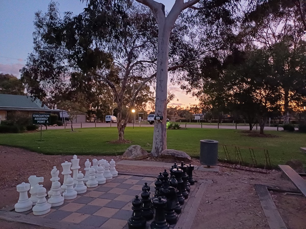Yarrawonga Riverlands Tourist Park