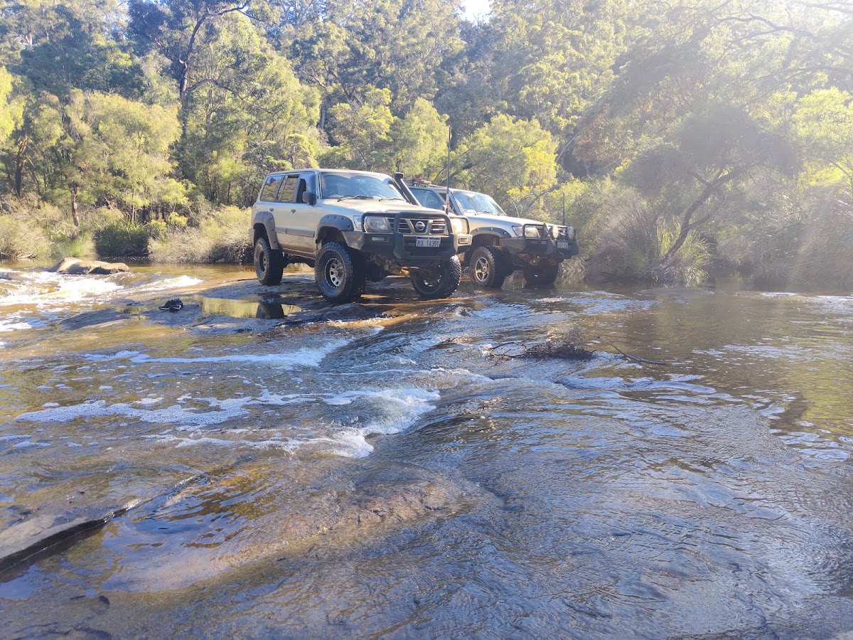 Moons Crossing camp site