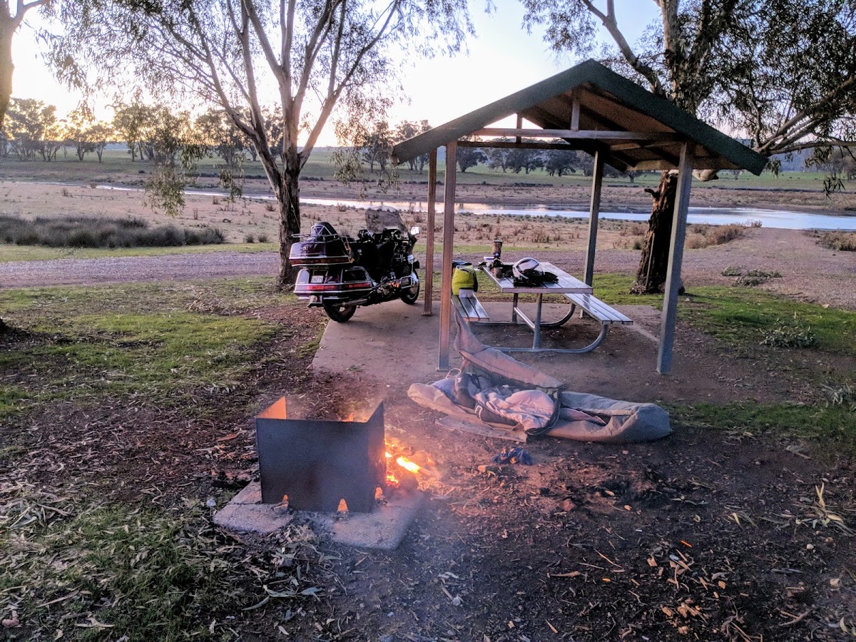 Bethungra Dam & Reserve