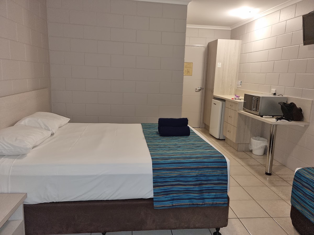 Cardwell Beachcomber Motel & Tourist Park