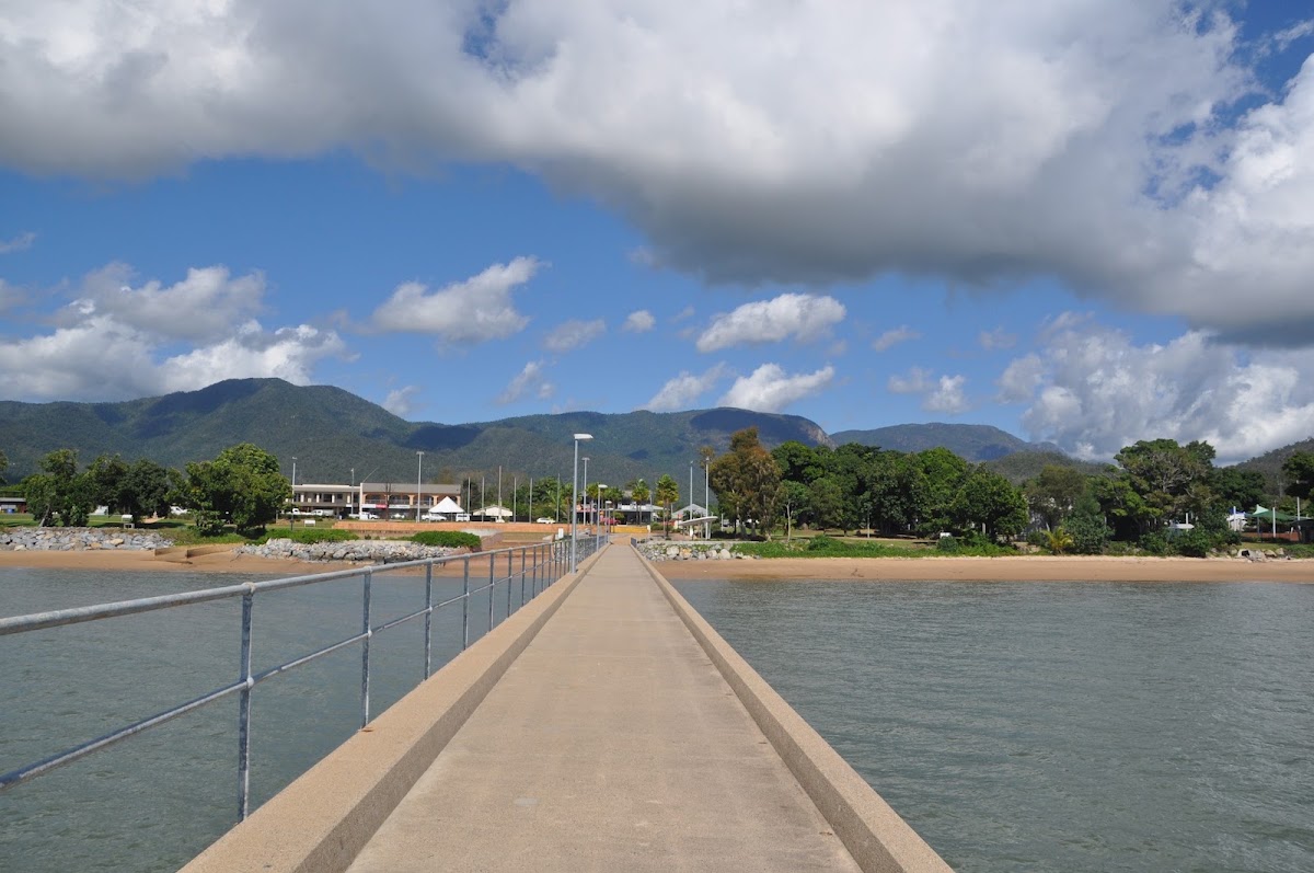 Cardwell Beachcomber Motel & Tourist Park