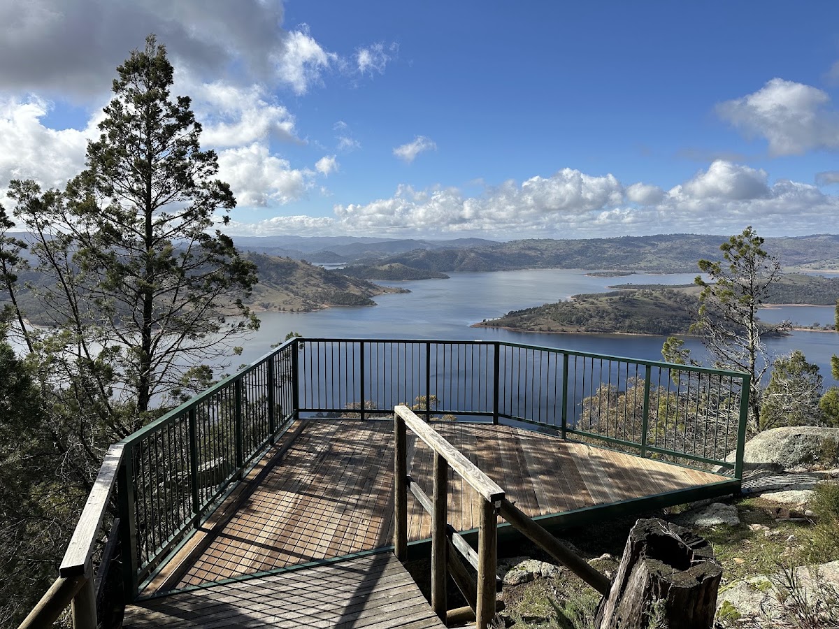Elliotts Lookout
