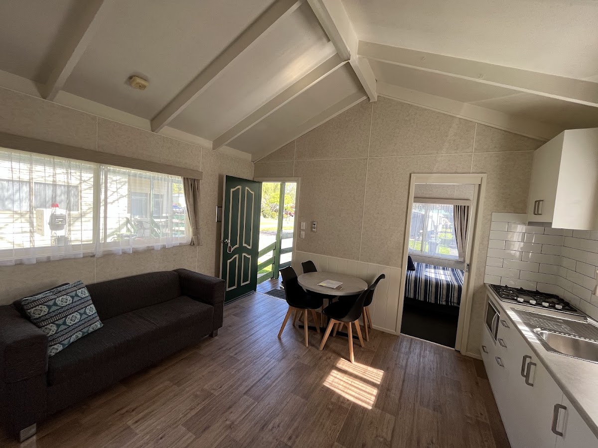 Warragul Gardens Holiday Park & Retirement Village