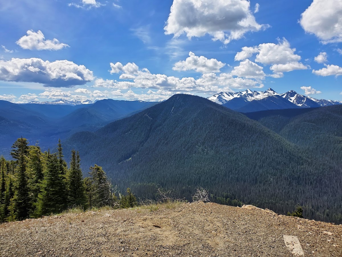 Cascades Lookout