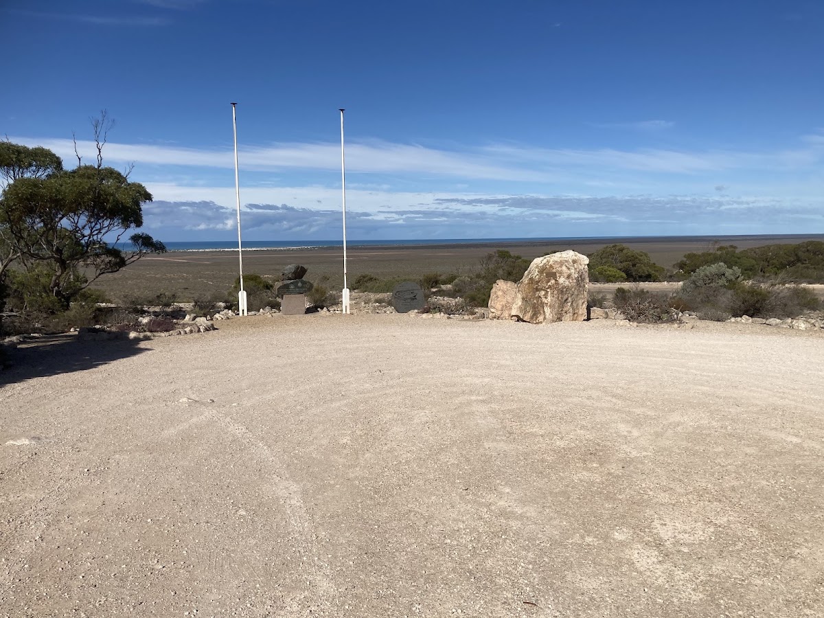 Eucla Pass Caravan Park