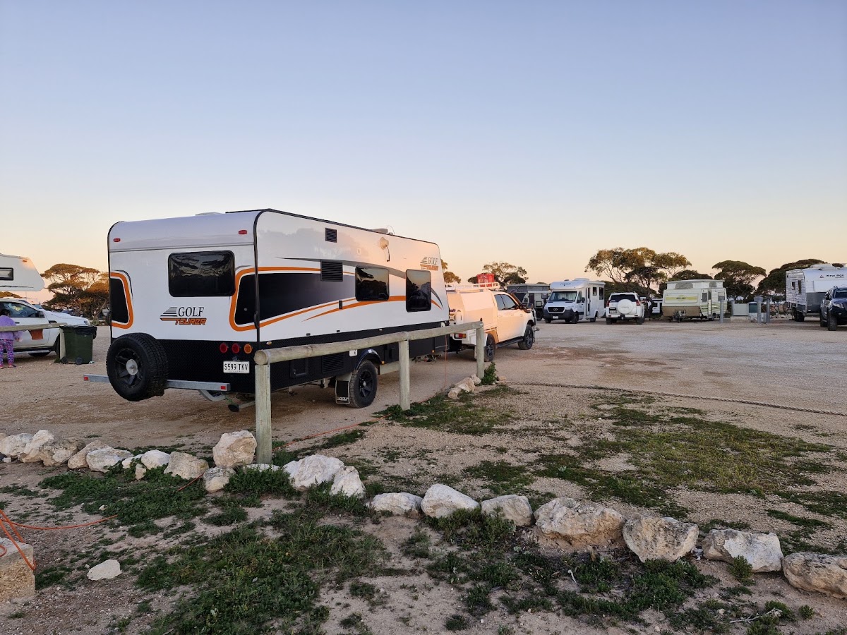 Eucla Pass Caravan Park
