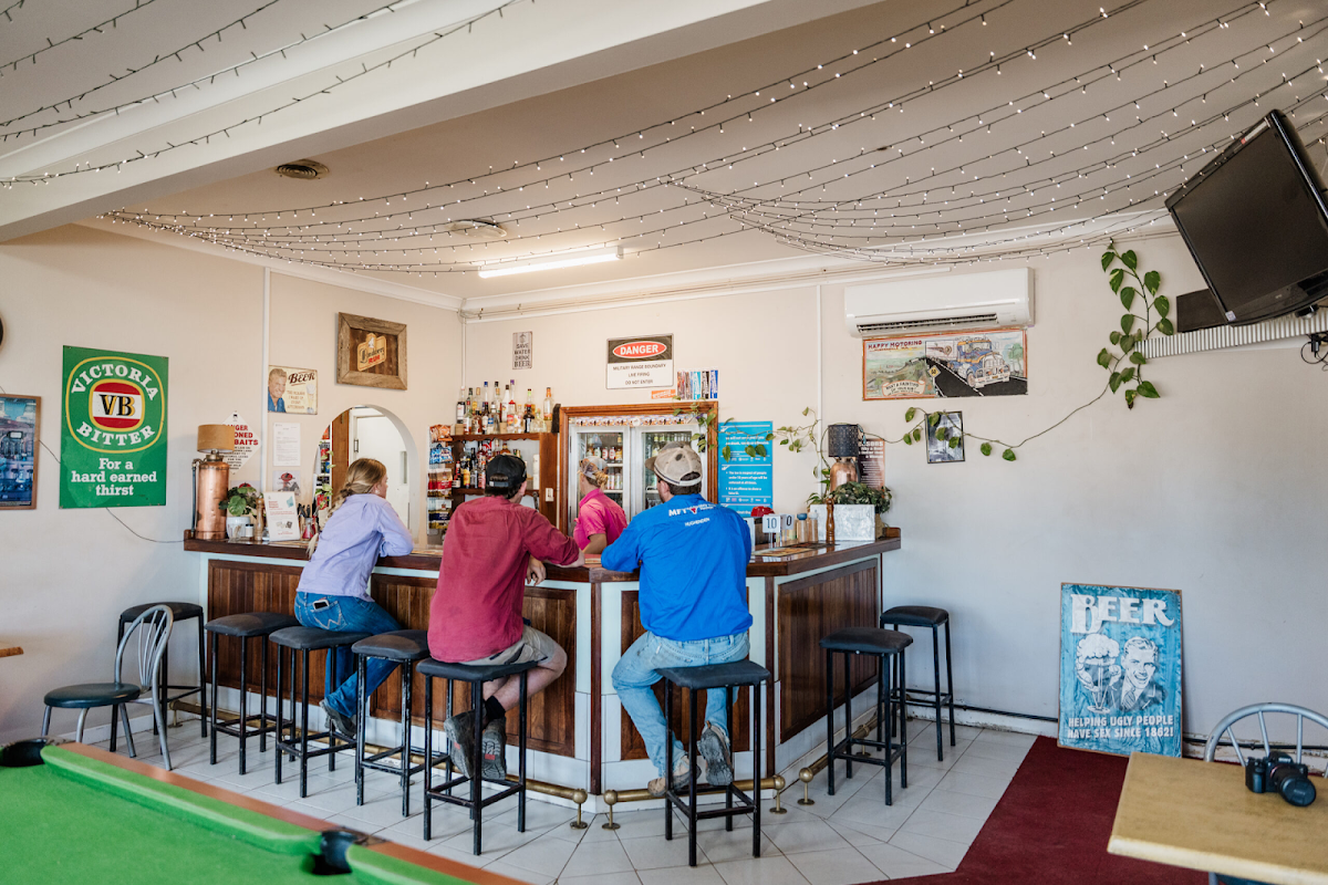 Mundrabilla Motel Caravan Park