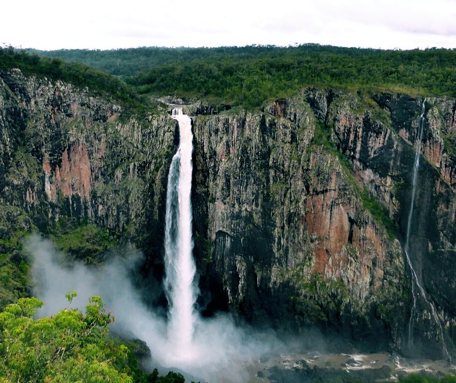 Wallaman Falls