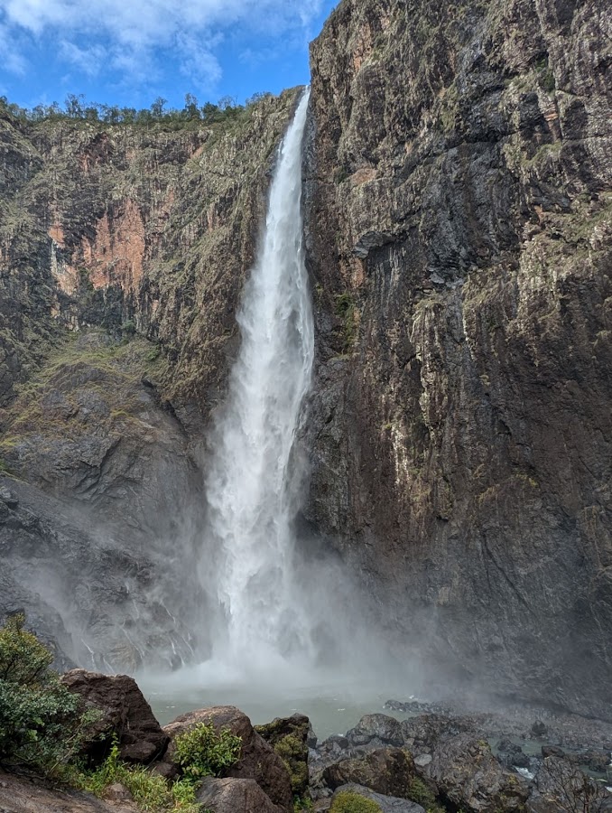 Wallaman Falls