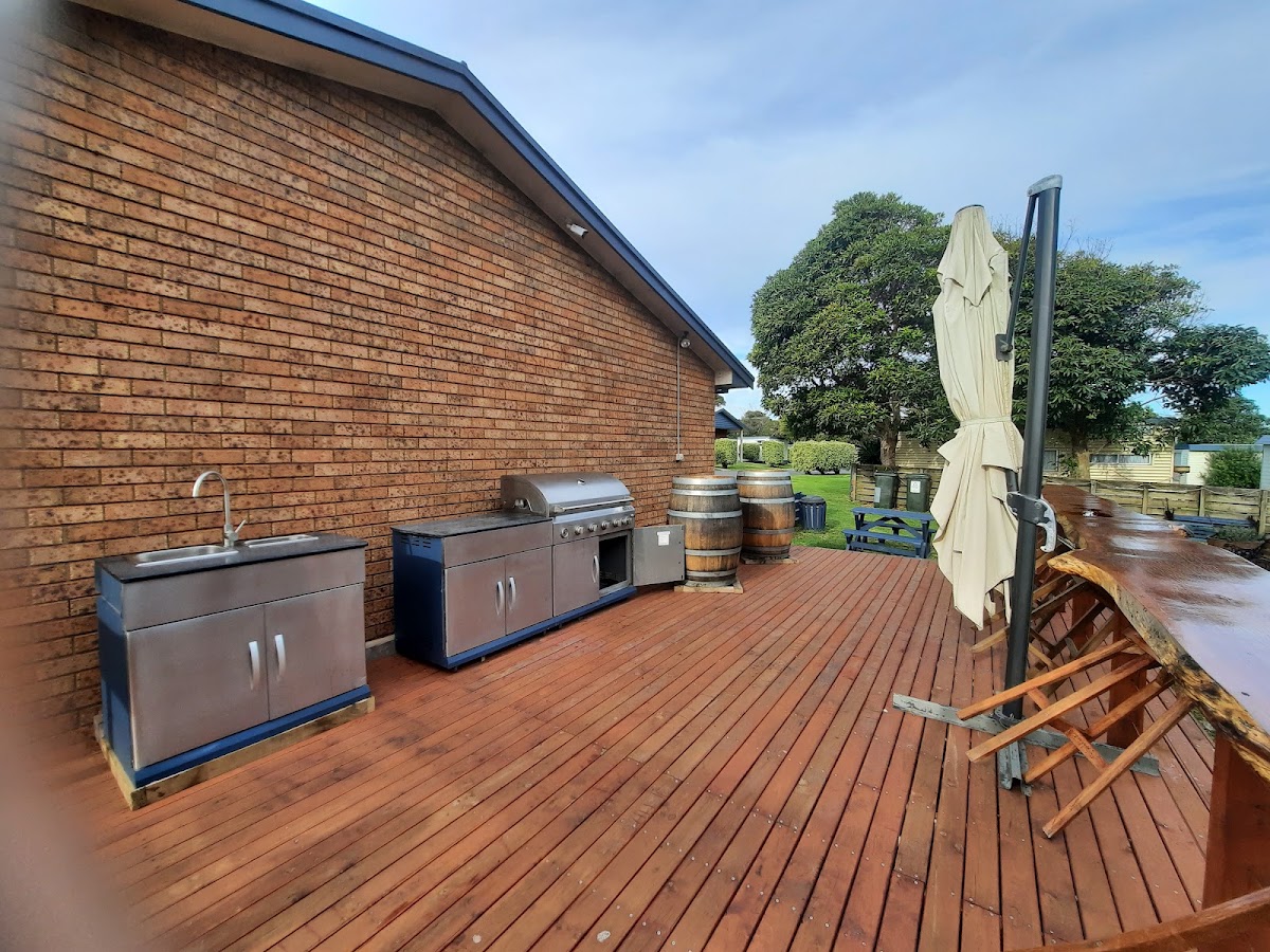 Marlo Caravan Park & Motel