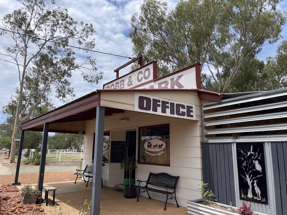 Tambo Cabin & Caravan Park