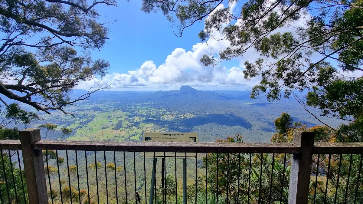 Blackbutt Lookout