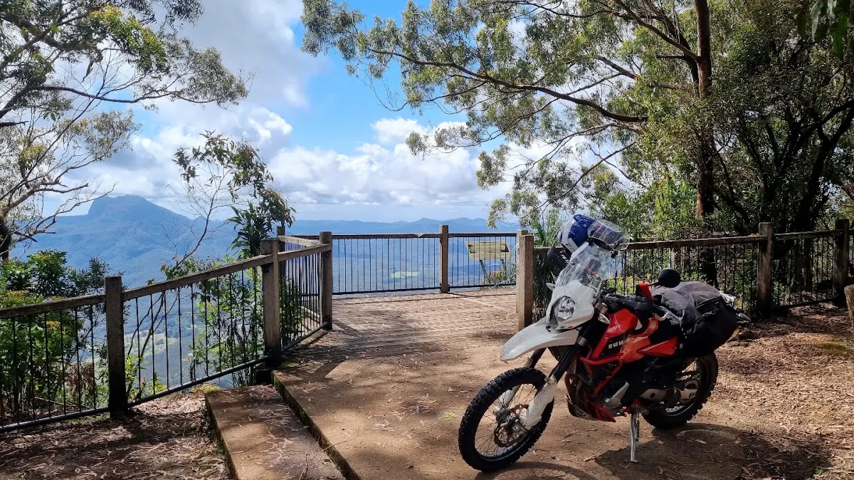 Blackbutt Lookout