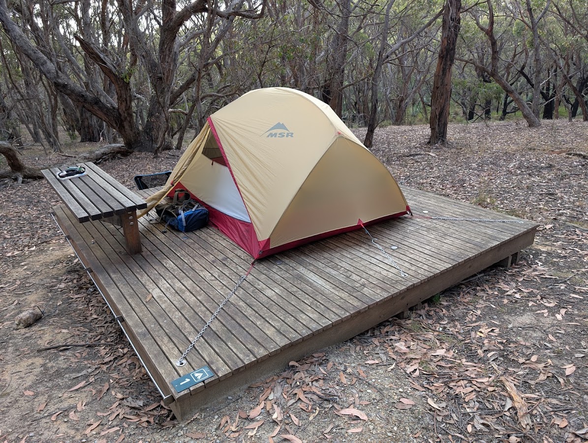 Yapari Ngawanthi (Cliffs) campground hike-in only