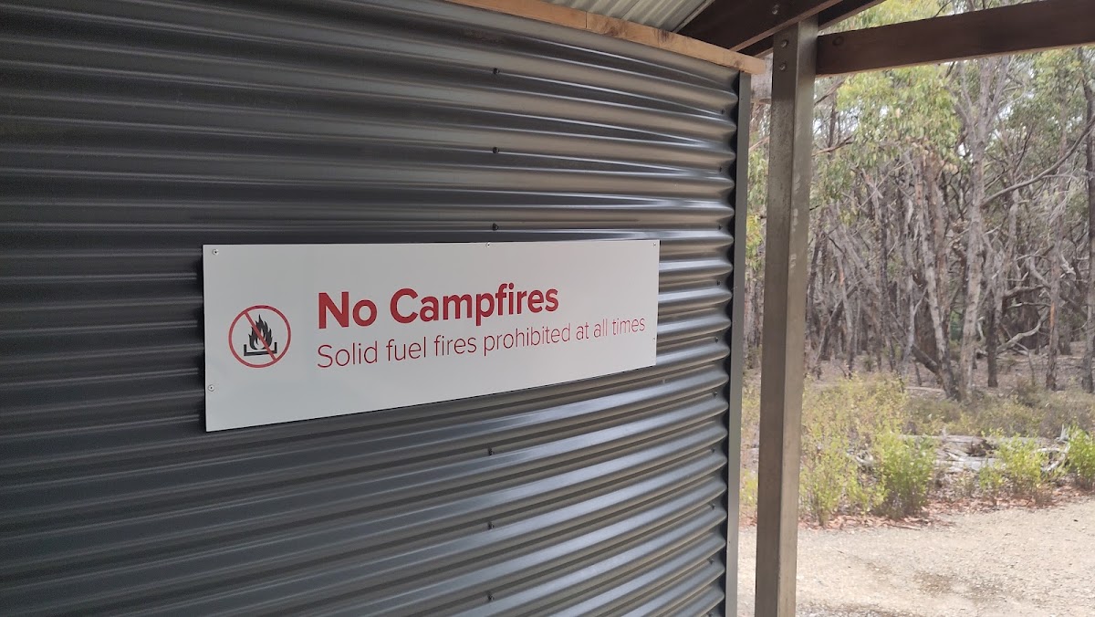 Yapari Ngawanthi (Cliffs) campground hike-in only